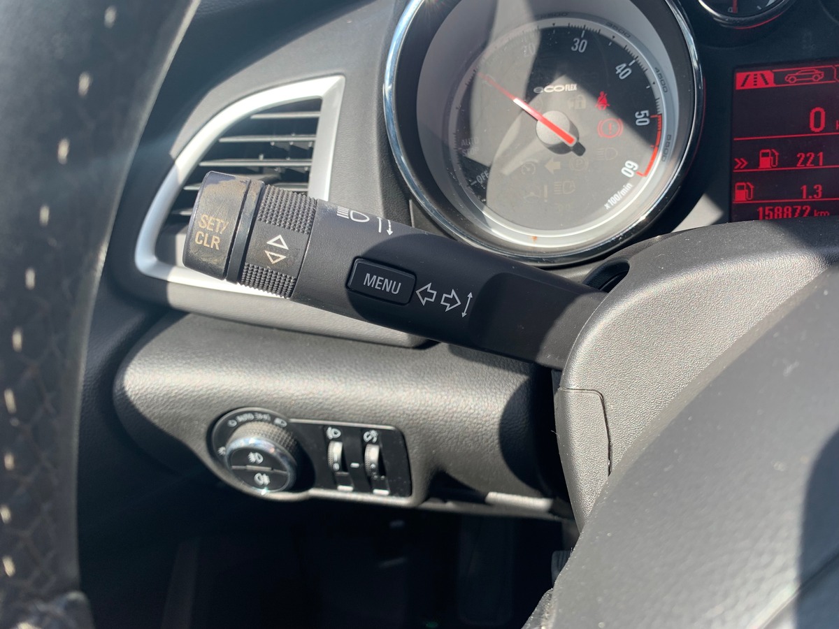 Opel OPEL ASTRA 110 chevaux | Caméra de recul | Régulateur de vitesse | GPS | Climatisation | Barres toit