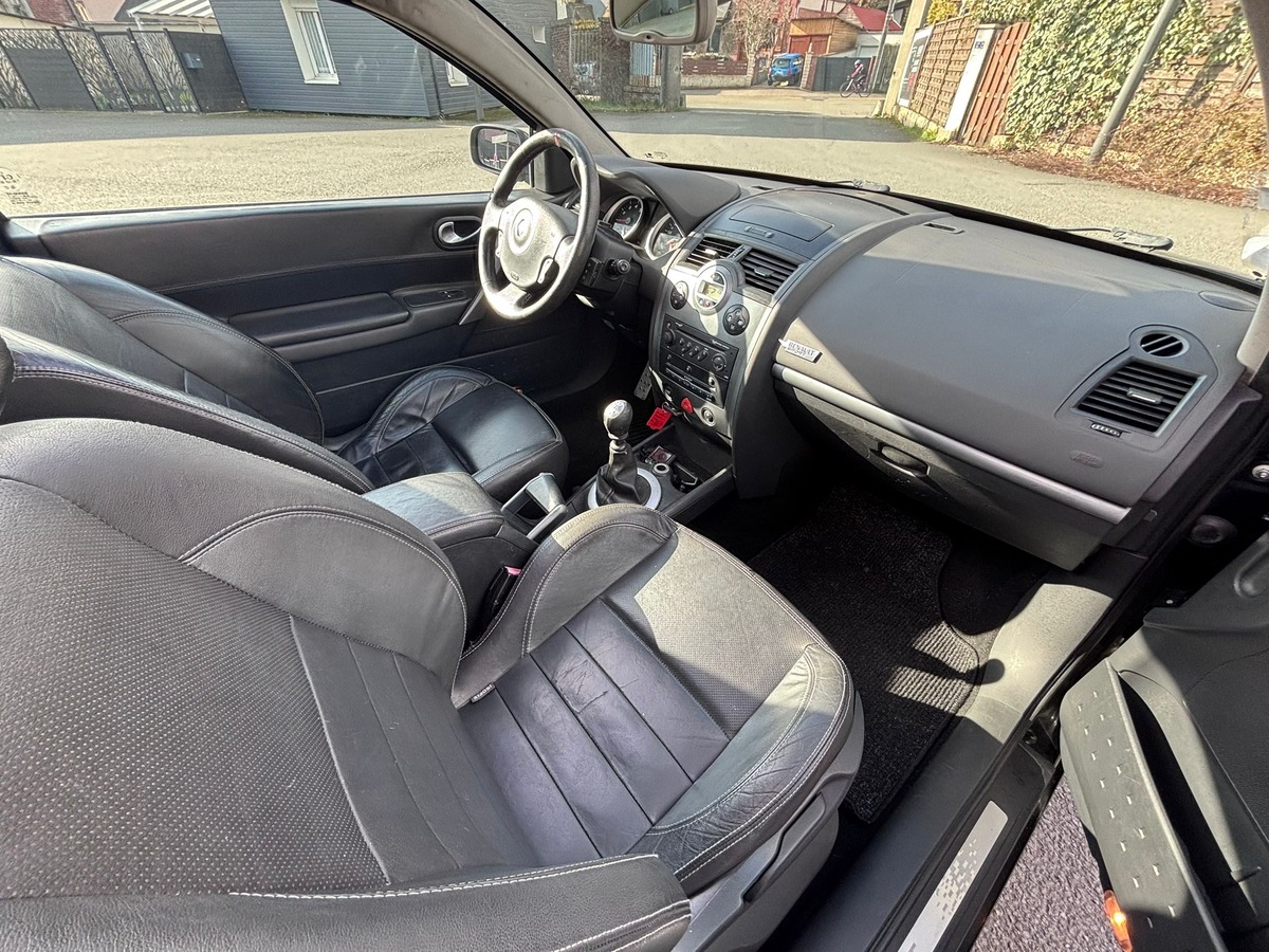 RENAULT Megane II RS 2.0 Turbo DEUXIEME MAIN FRANCAISE - Révisée - Garantie