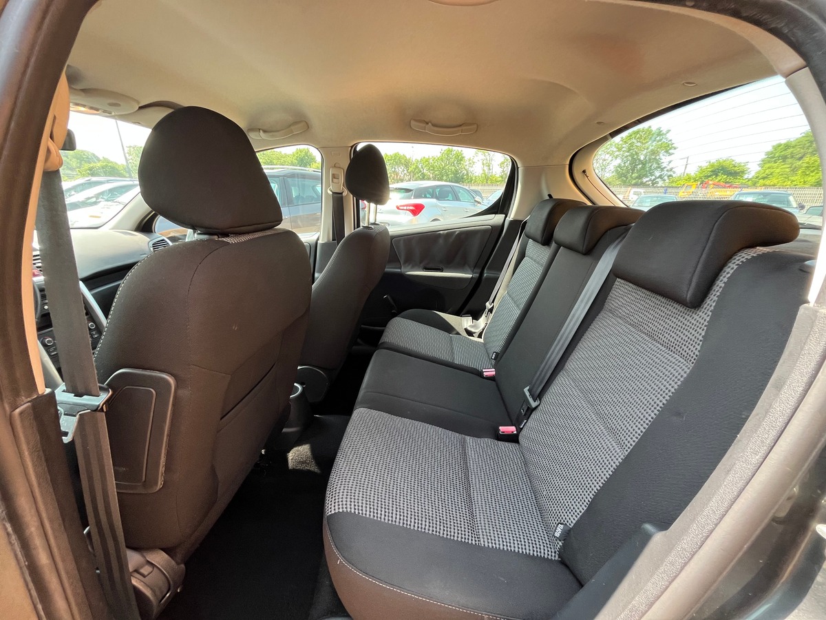 Peugeot 207 1.6 HDI 90 CH ACTIVE