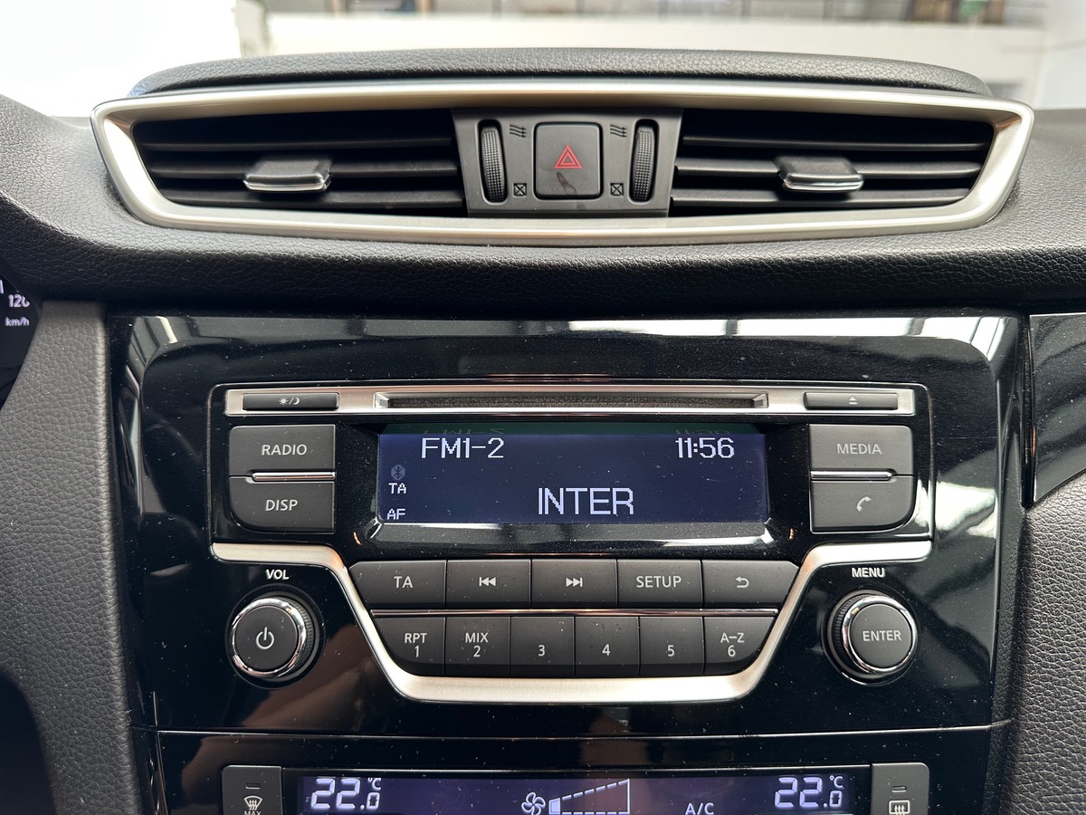 Nissan Qashqai II 1.2 DIG-T 115 ACENTA Entretien complet GARANTIE 12 MOIS