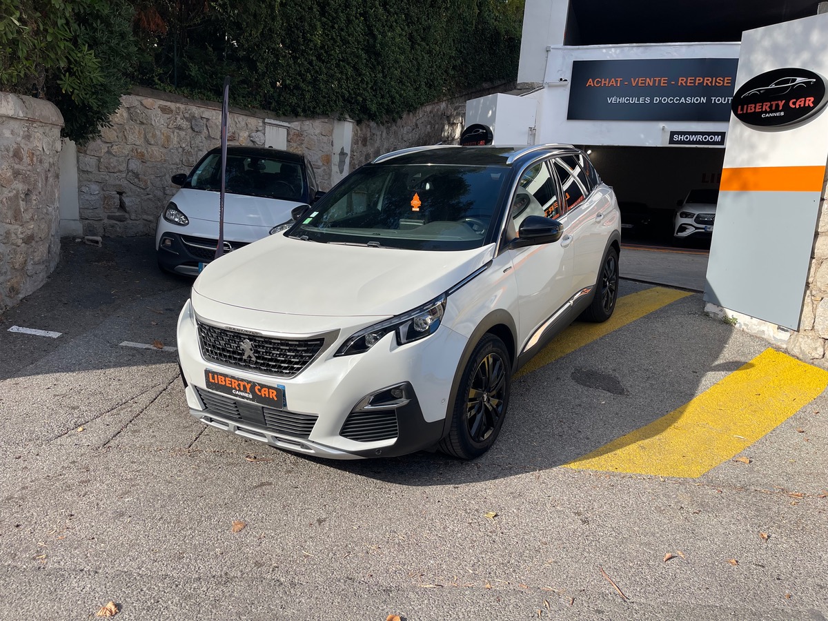 Peugeot 3008 2.0 HDI 150 CV / GT LINE / Jantes Noires / CarPlay / Caméra /