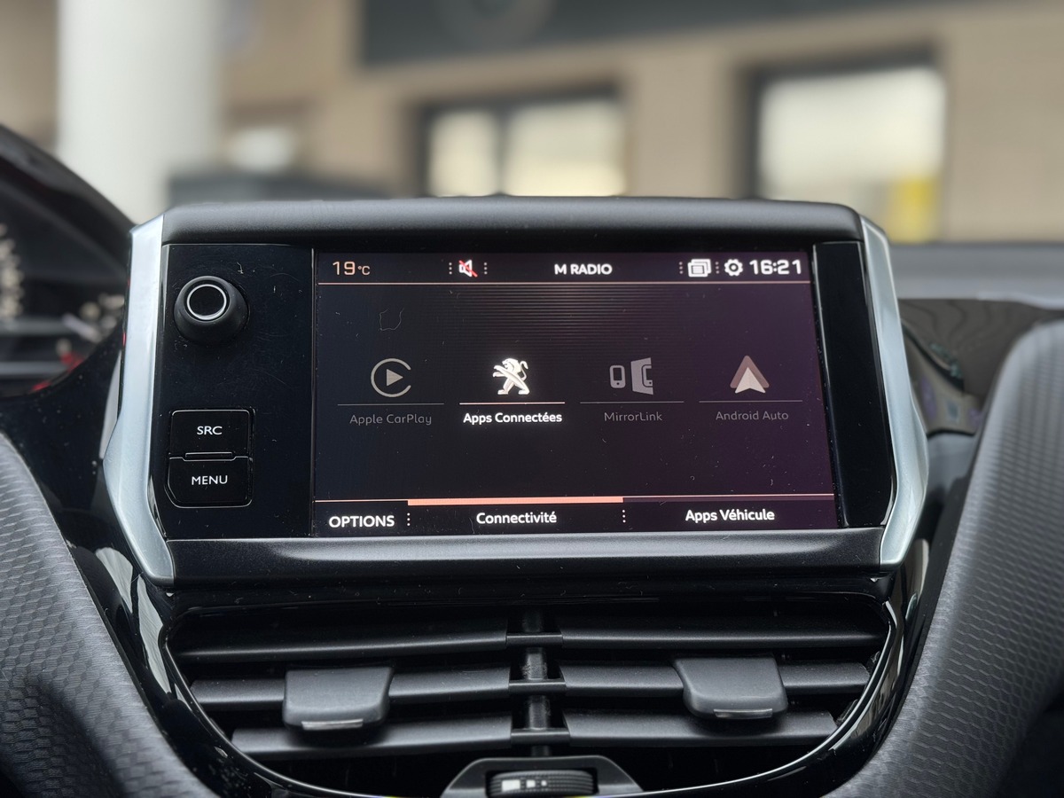 Peugeot 2008 Style 1.2 VTi 82 cv - Apple Carplay