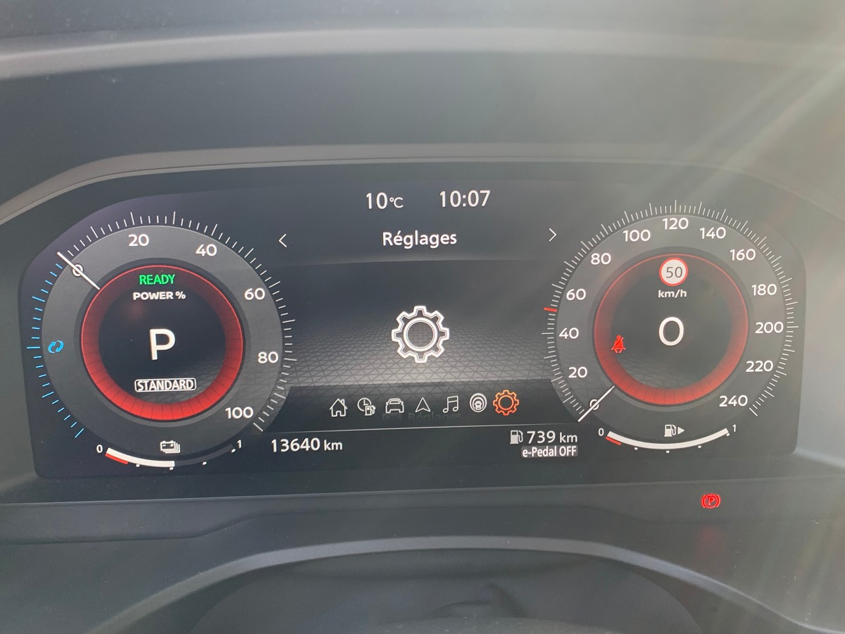 Nissan X-trail 204 | Tekna | Toit ouvrant panoramique | Caméra recul | Siéges chauffants | Attelage