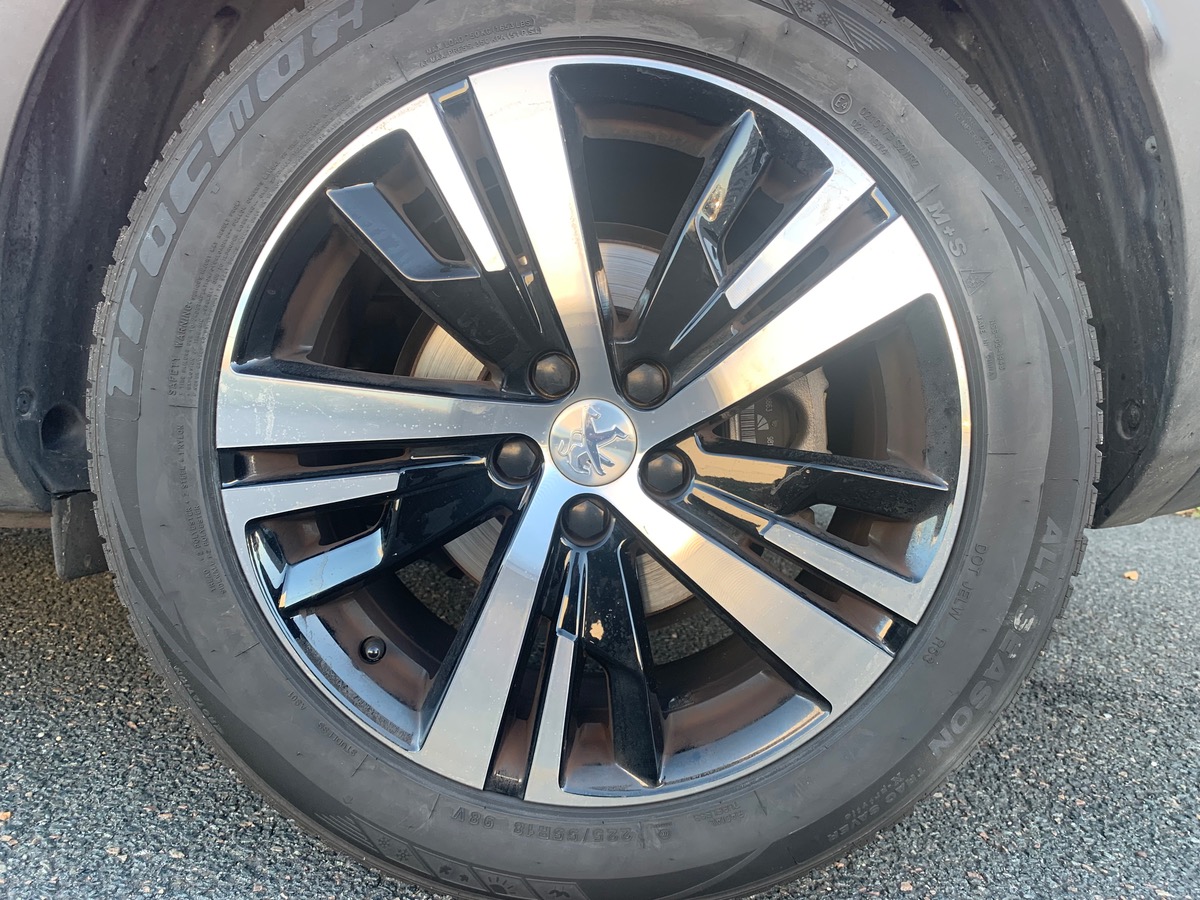 Peugeot 3008 130 ch | GT | Pack Alcantara | Pack City 2 | Hayon Motorisé avec accès Mains Libres