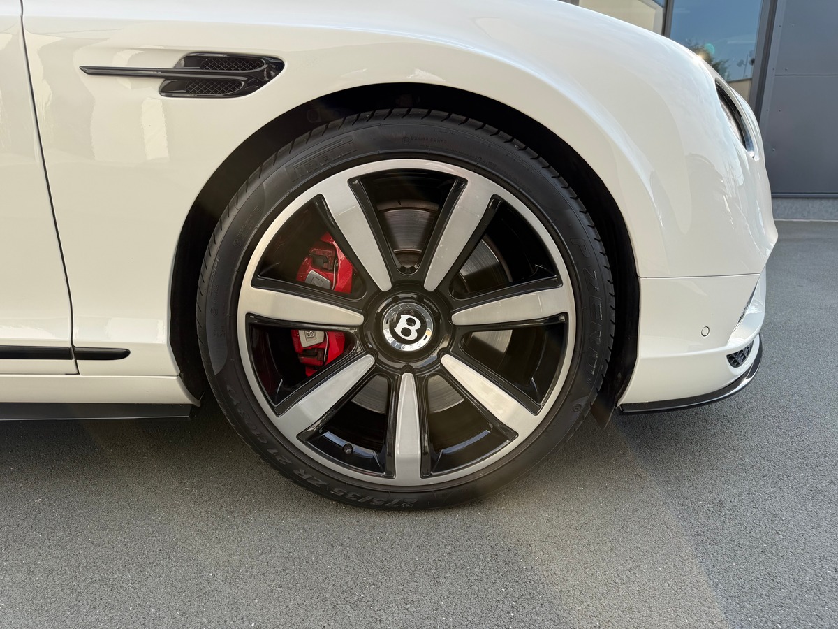 Bentley Continental GT 4.0 V8 S 528 CH / CARNET / 48101 KMS