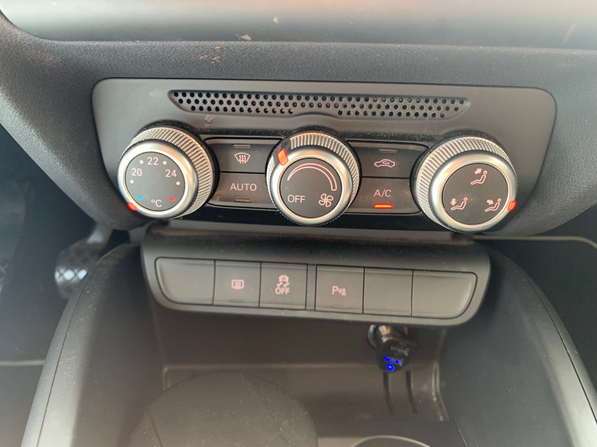 Audi A1 95 | Ultra | GPS | Régulateur de vitesse | Radar stationnement avant arriére | Climatisation