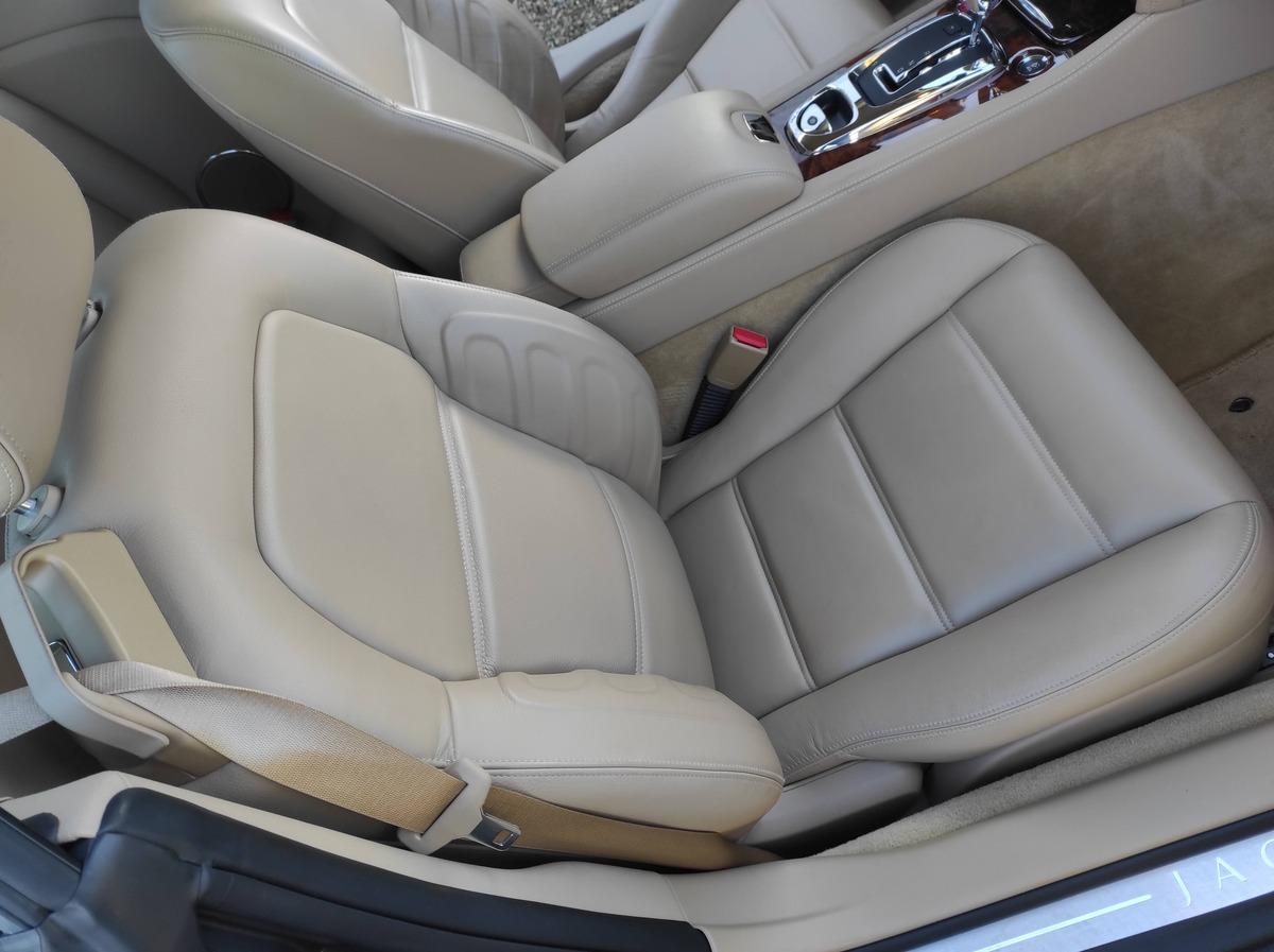 Jaguar XK R 4.2 v8 416cv BVA - 1ère Main - Suivi complet Jaguar