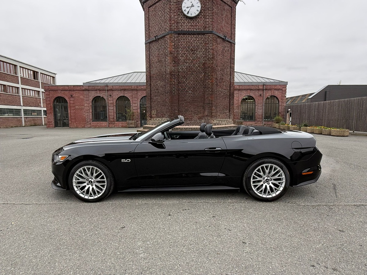 Ford Mustang Convertible GT V8 5.0L / ORIGINE FRANCE / REVISEE