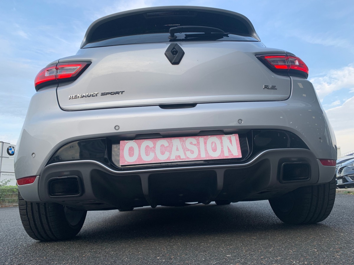 RENAULT Clio IV RS TROPHY | Caméra de recul | Stage 1 | Régulateur | GPS | Echappement Akrapovic