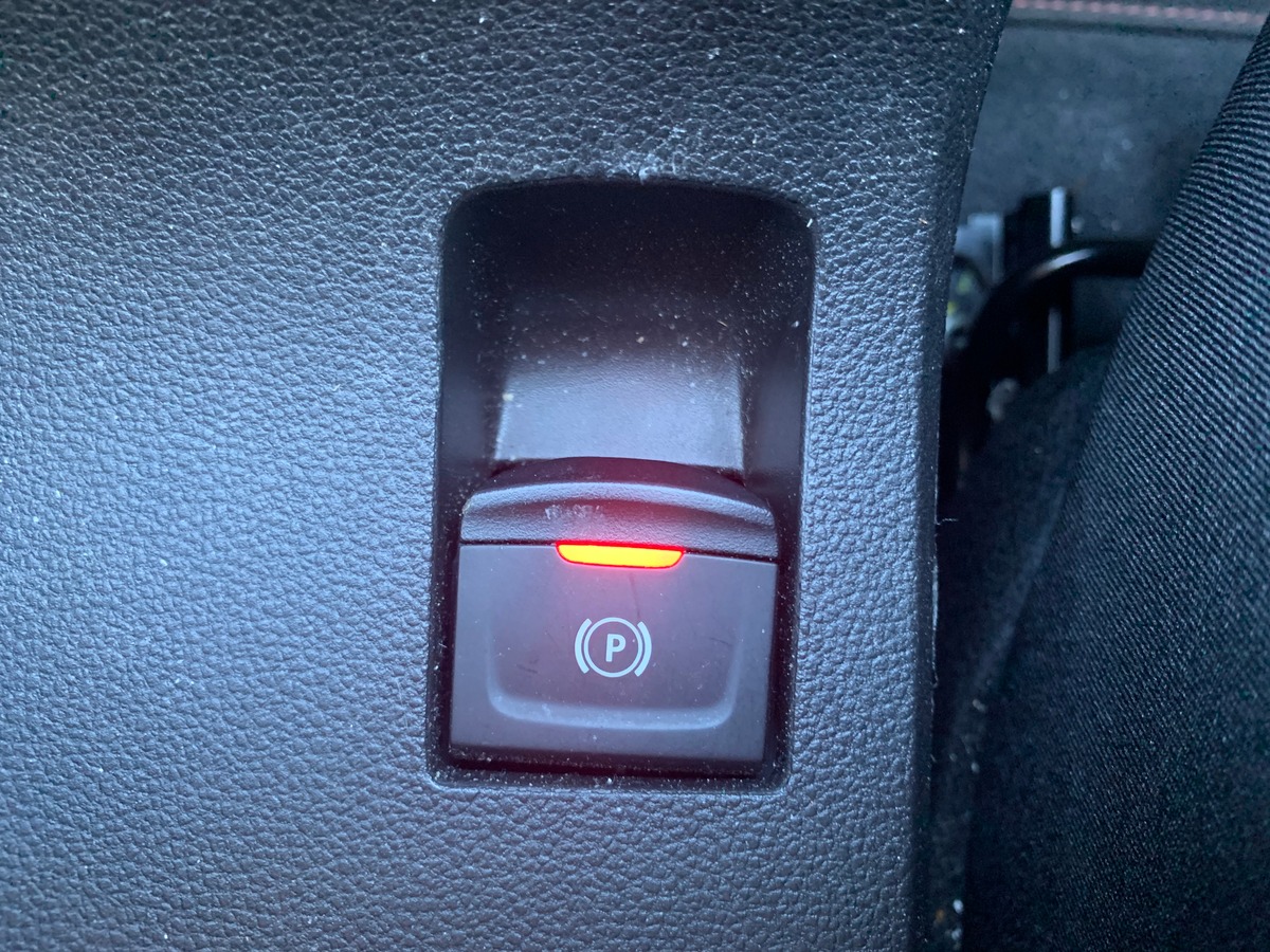 Dacia Jogger 140 | EXPRESSION | Hybride | Radar | Attelage | Bluetooth | Climatisation | Régulateur
