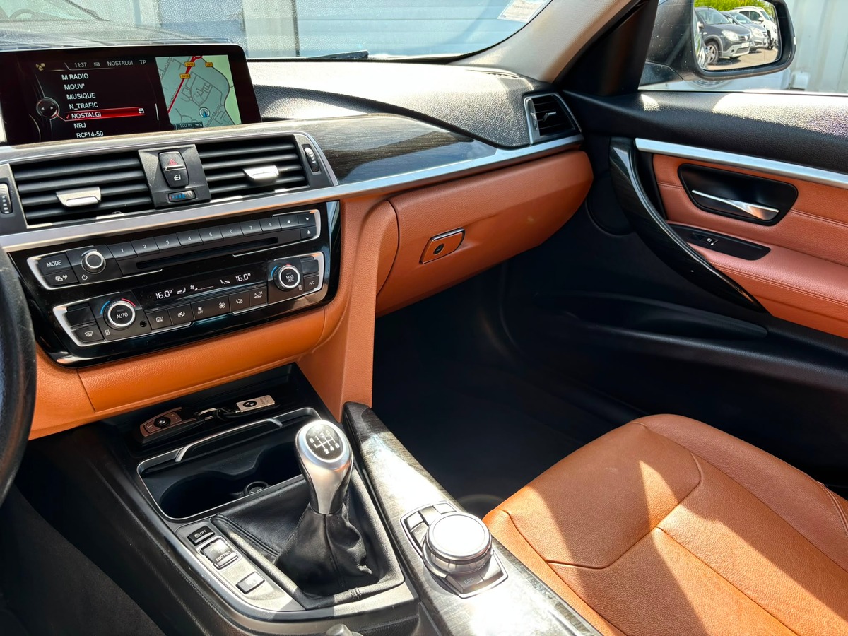 Bmw Série 3 318 d F30 150 Luxury  BVM6