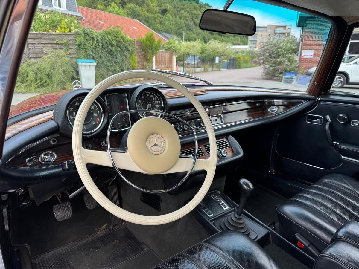 Mercedes-Benz 280 SE 3.5 V8 BOITE MANUELLE