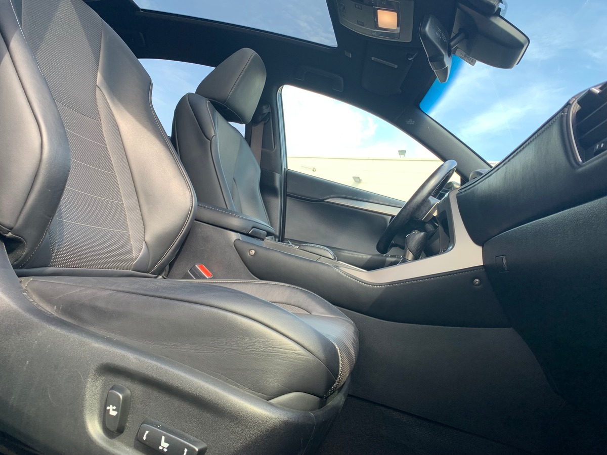 Lexus NX 300h 197 ch | F-SPORT 4WD | Caméra de recul | Siéges électriques | Toit panoramique | GPS