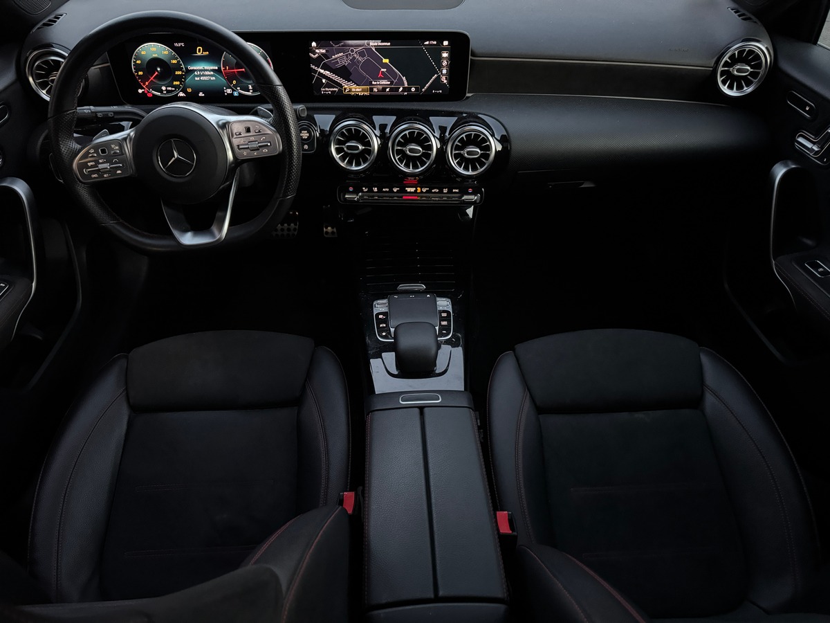 Mercedes-Benz Classe A 180 d Pack AMG Fascination 1.5 d 7G-DCT 116 cv
