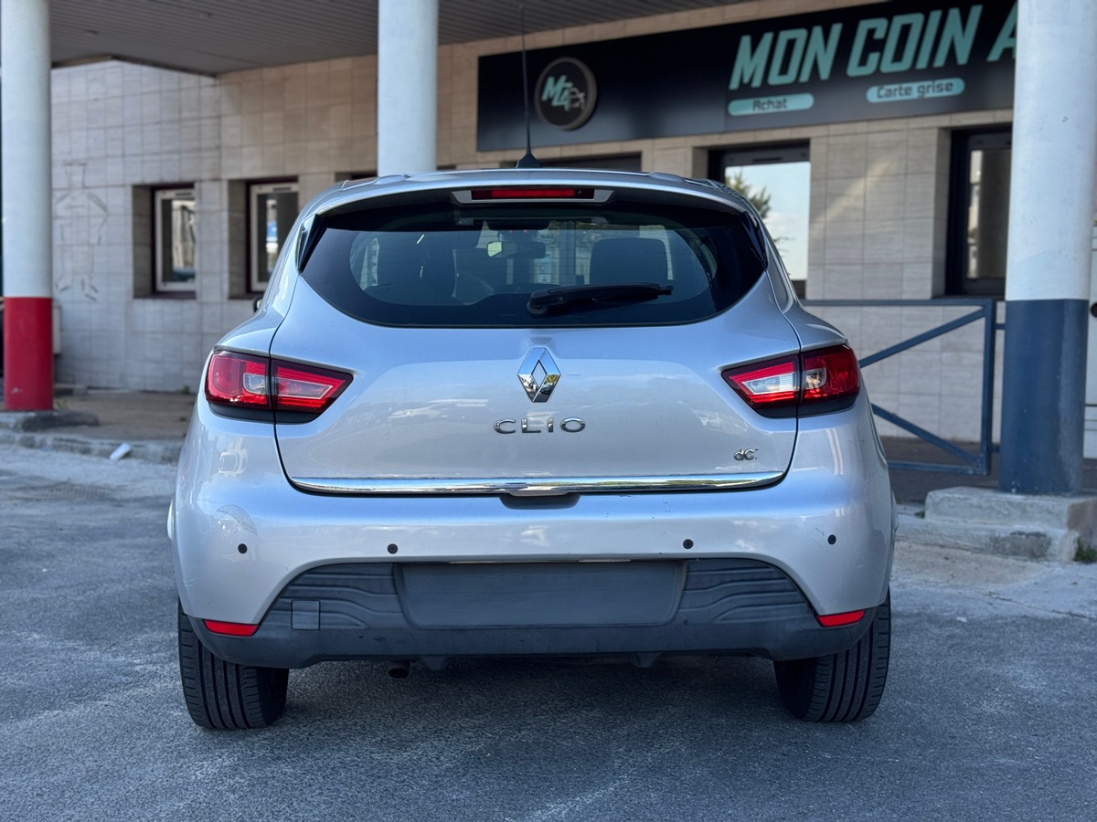 RENAULT Clio IV 1.5 dCi Limited S&S 90 cv - Ecran multimédia