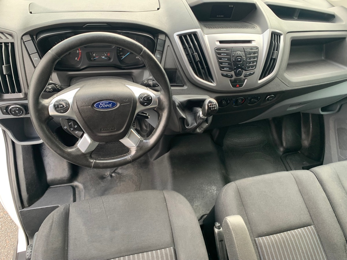 Ford TRANSIT 130 ch | Attelage | Régulateur de vitesse | Bluetooth | Plancher bois et latérale