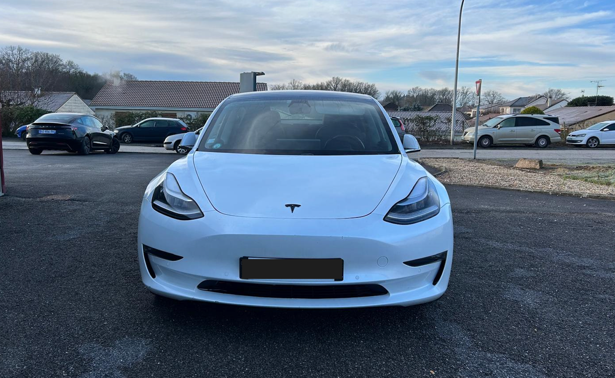 Tesla Model 3 Dual Motor (Long Range)