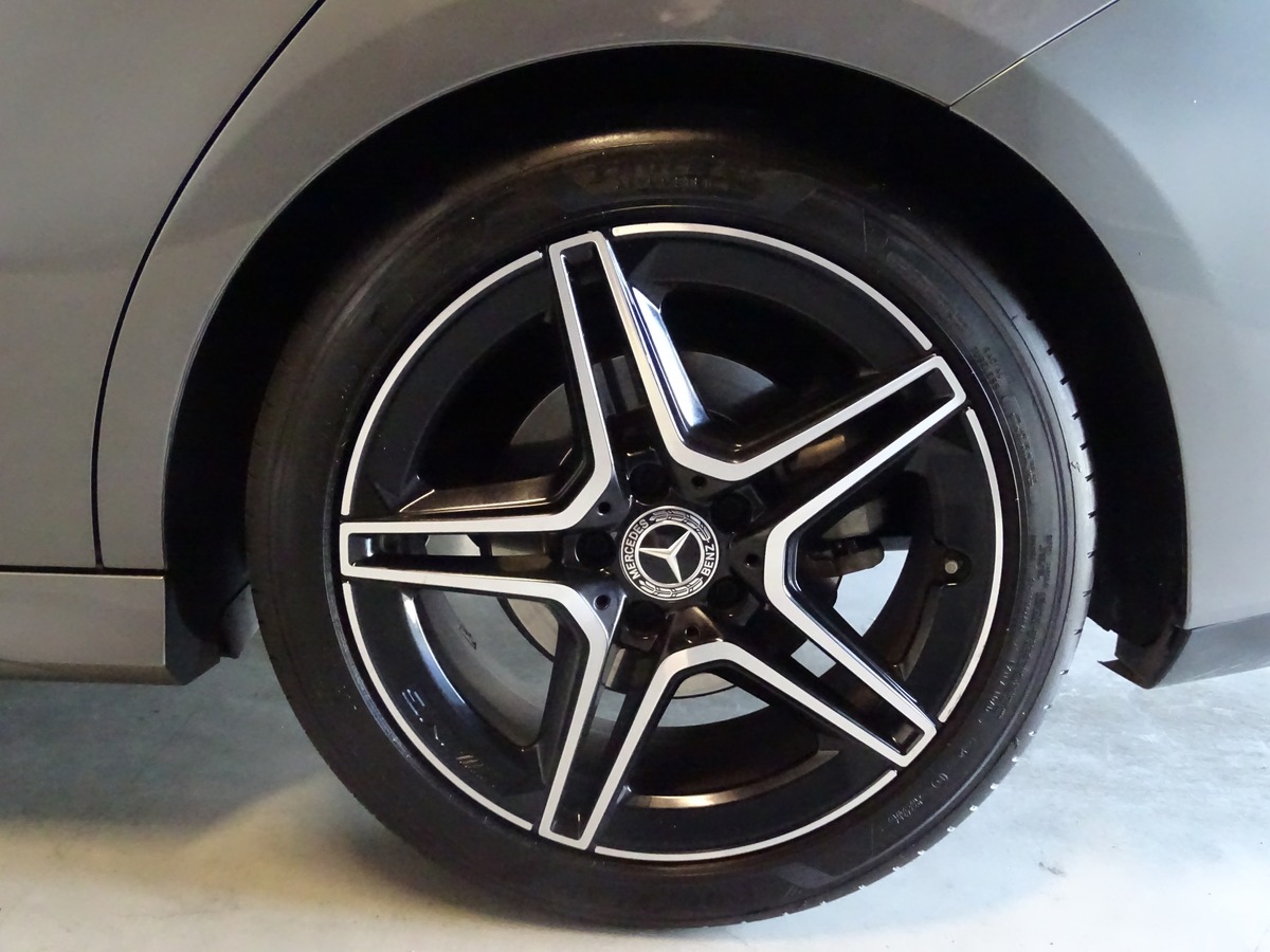 Mercedes-Benz CLA II COUPE 200 D AMG LINE bva8