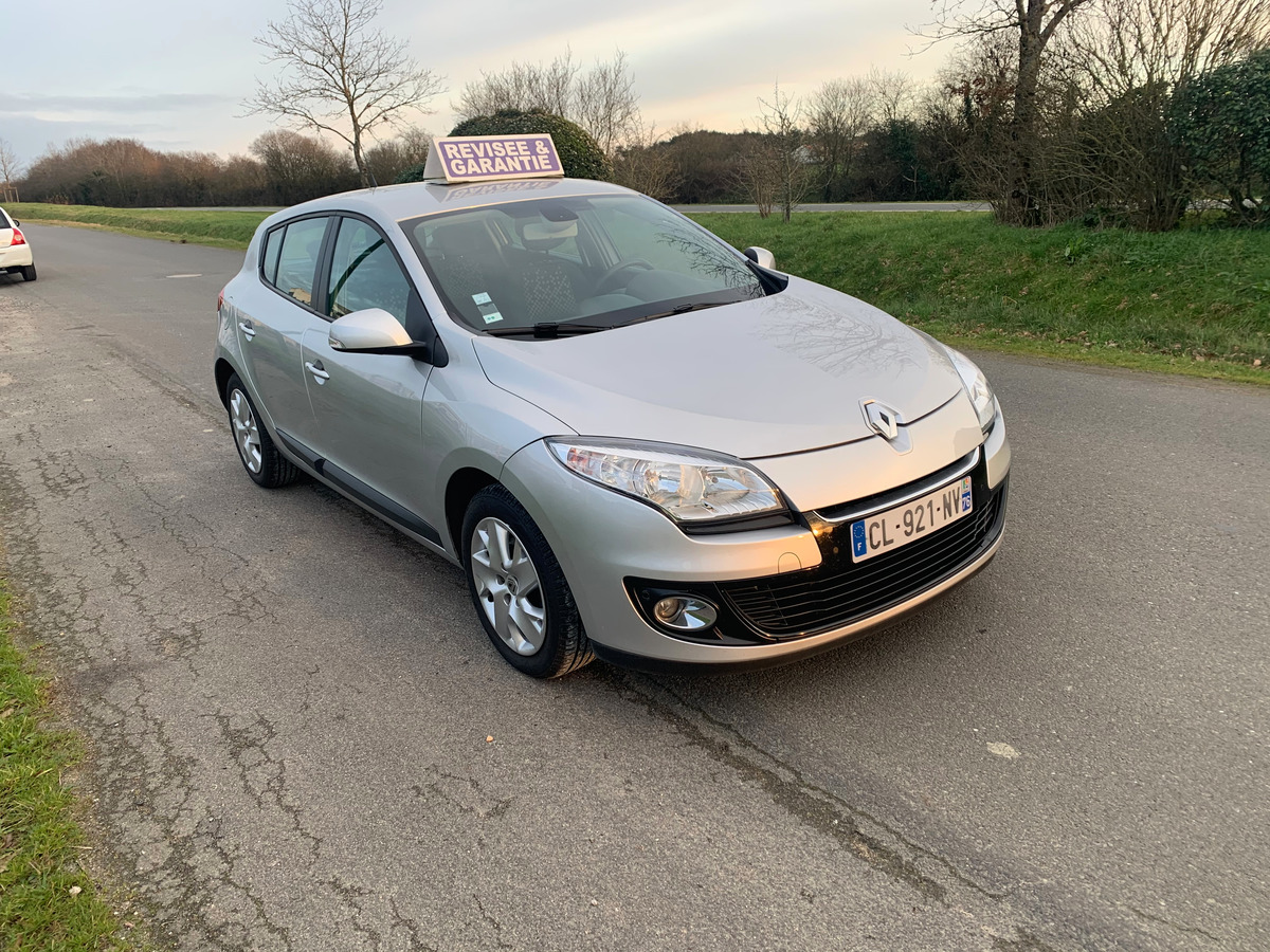 RENAULT Megane TCE 115 ENERGY ECO2 70968 KM
