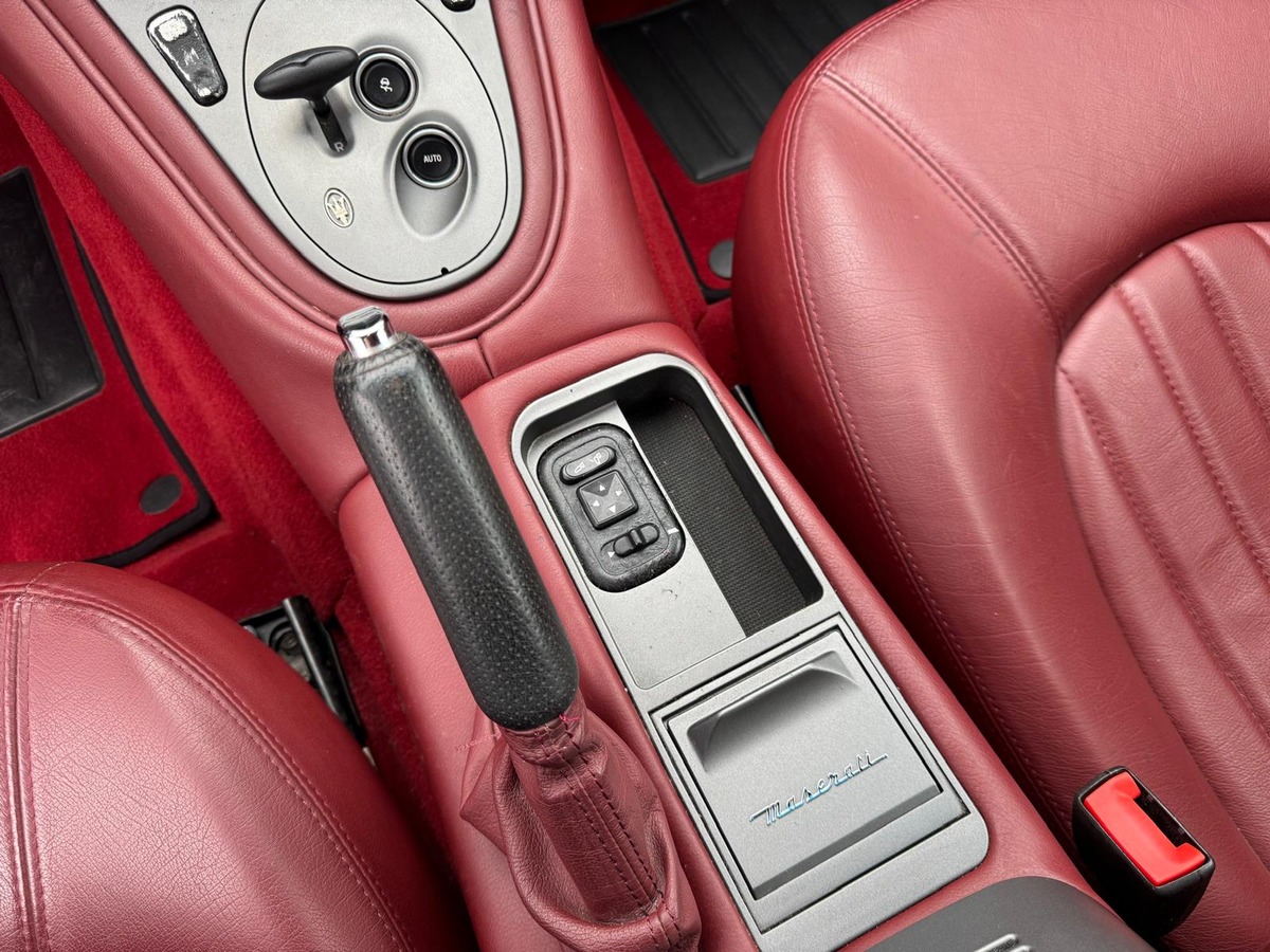 Maserati Coupe 4.2 V8 390cv Cambiocorsa - Française - Deuxième Main