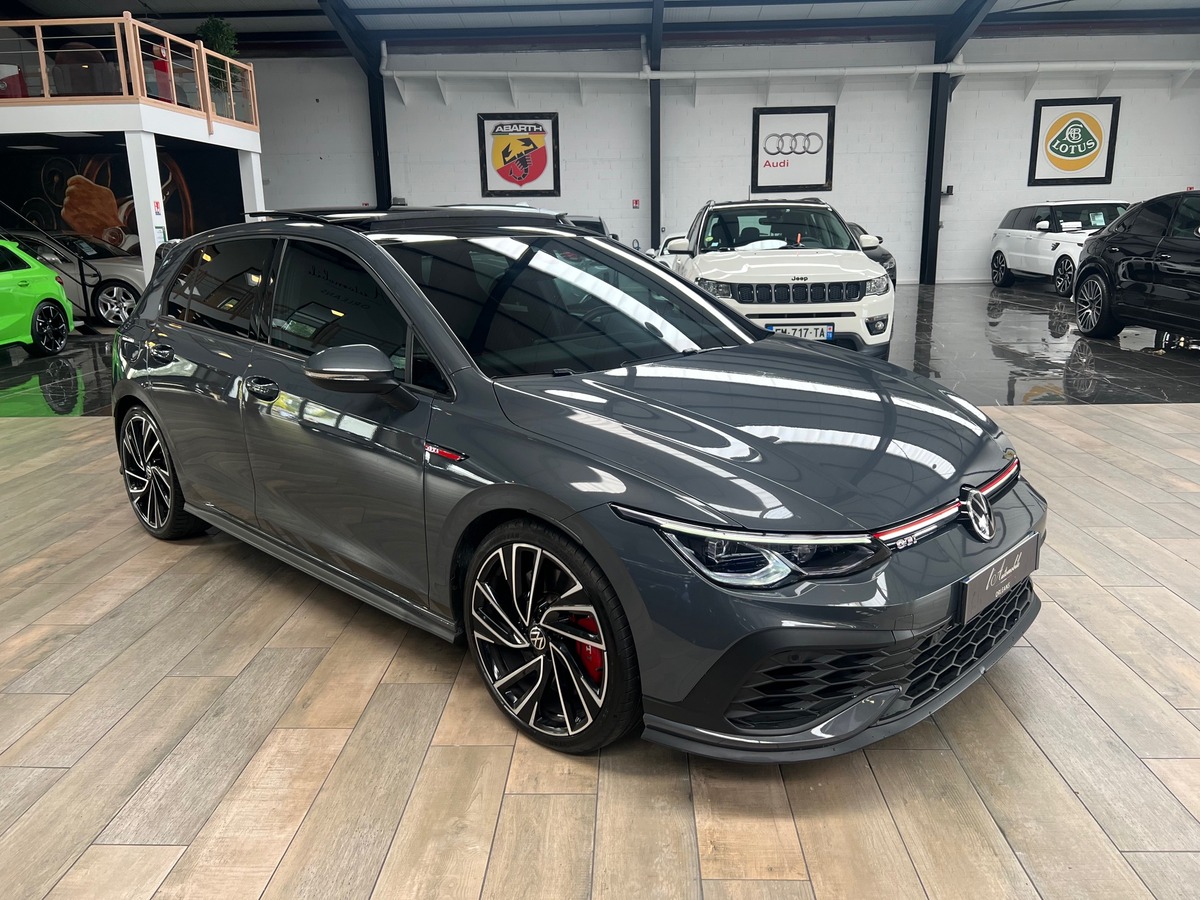 Volkswagen Golf VIII GTI CLUBSPORT 2.0 TSI 300 ch DSG7 + attelage amovible