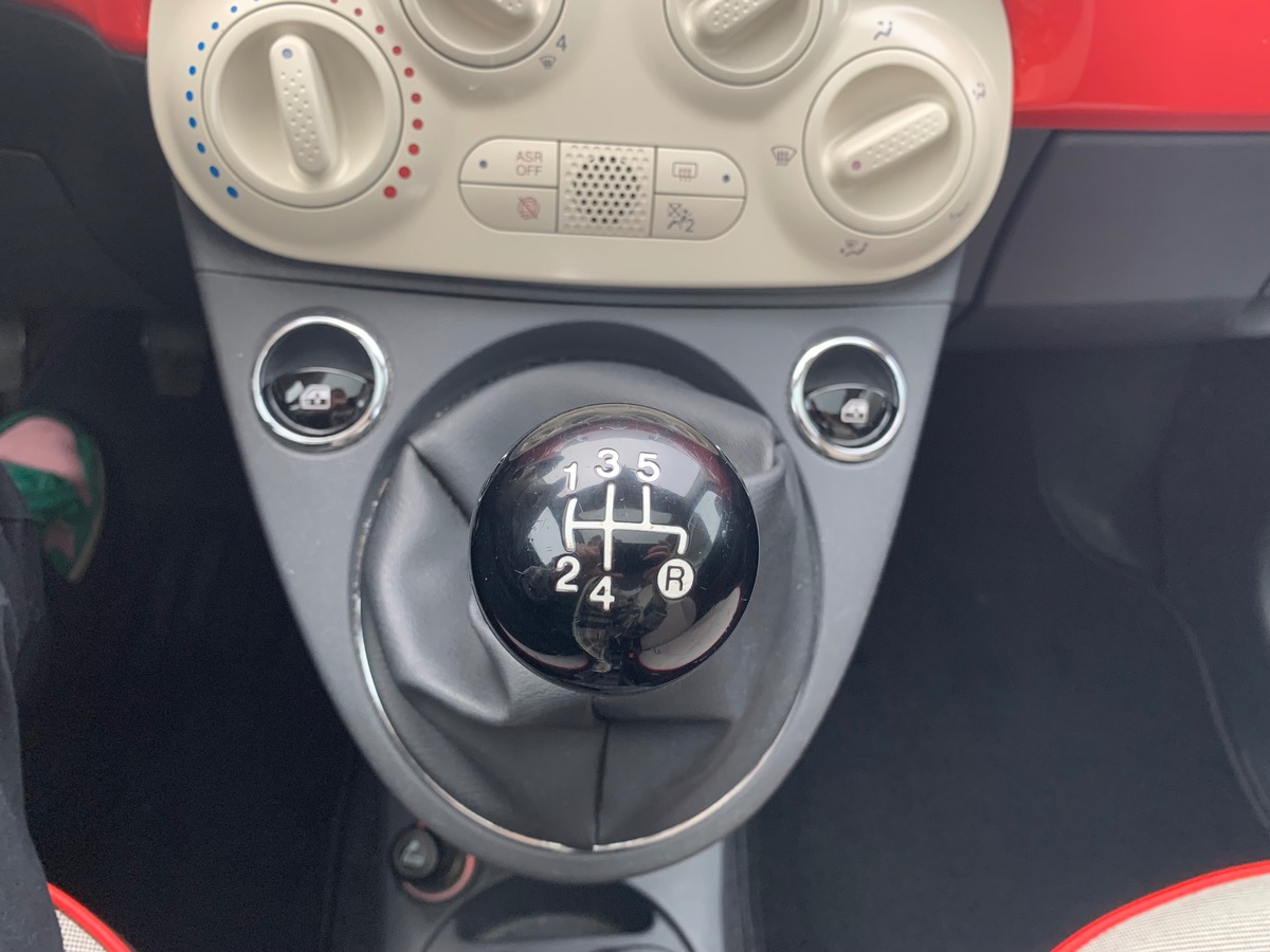 Fiat 500 85 ch | LOUNGE | Uconnect Radio 5" NAV LIVE | Radar de stationnement AR | Toit panoramique