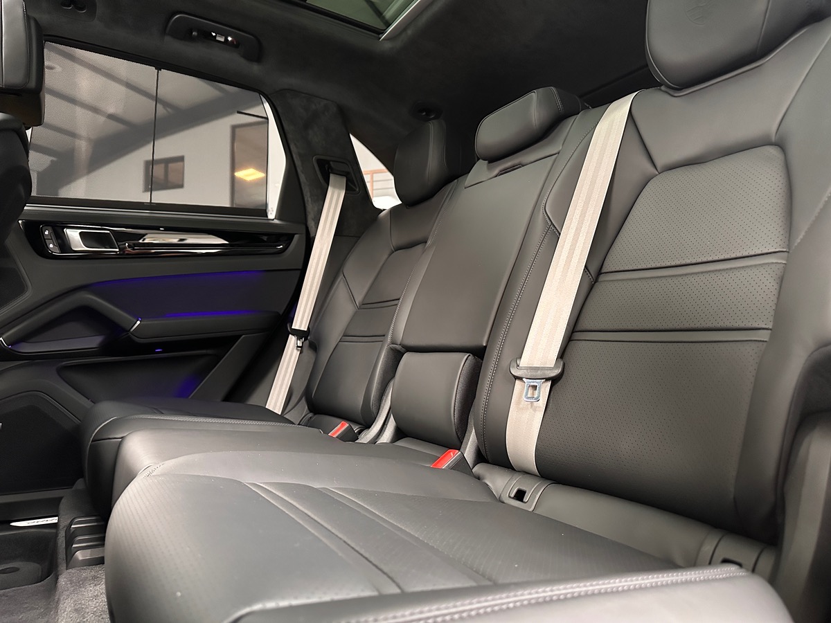 Porsche Cayenne E-Hybrid 3.0 V6 462 cv Tiptronic PLATINUM EDITION - 40000 EUROS OPTIONS