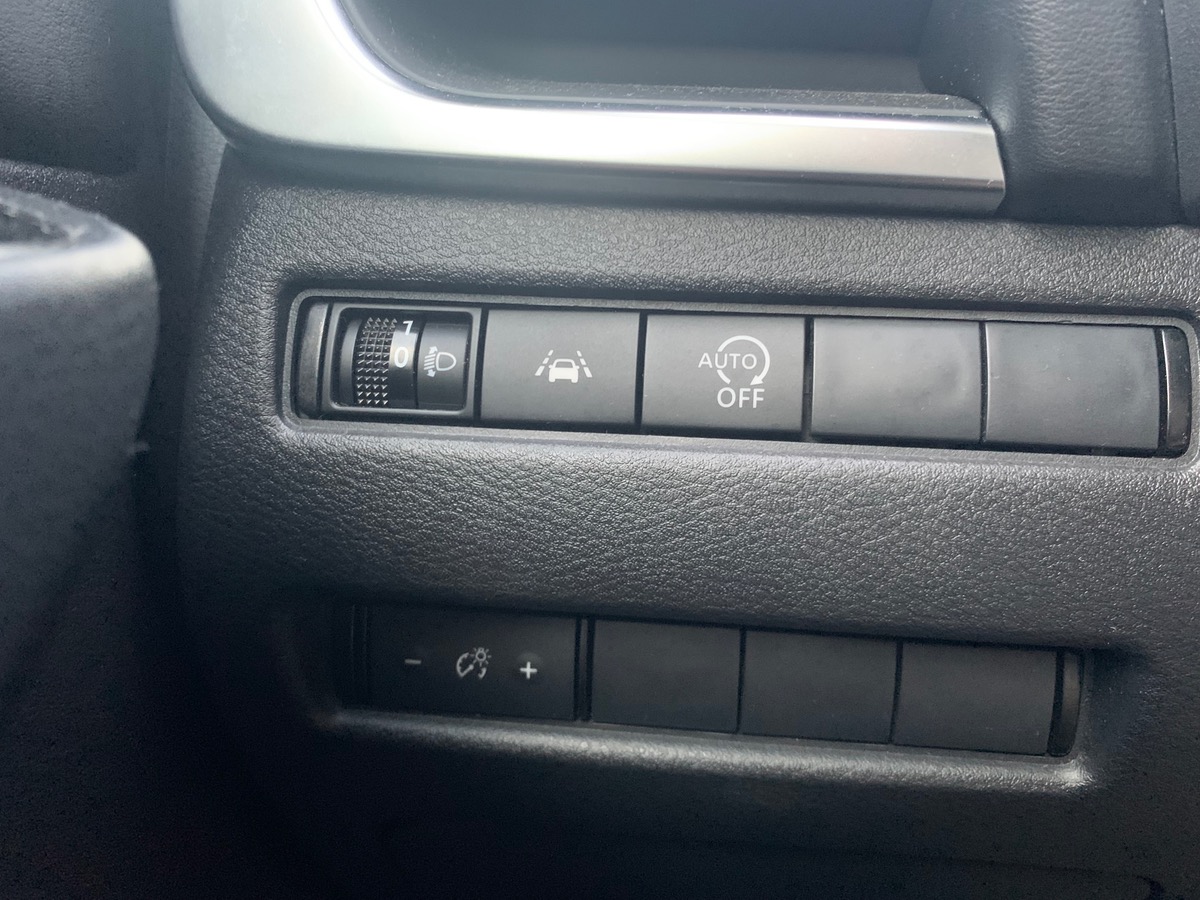 Nissan Qashqai 140 | BUSINESS EDITION | Caméra Recul | Entretien constructeur | Démarrage sans clé