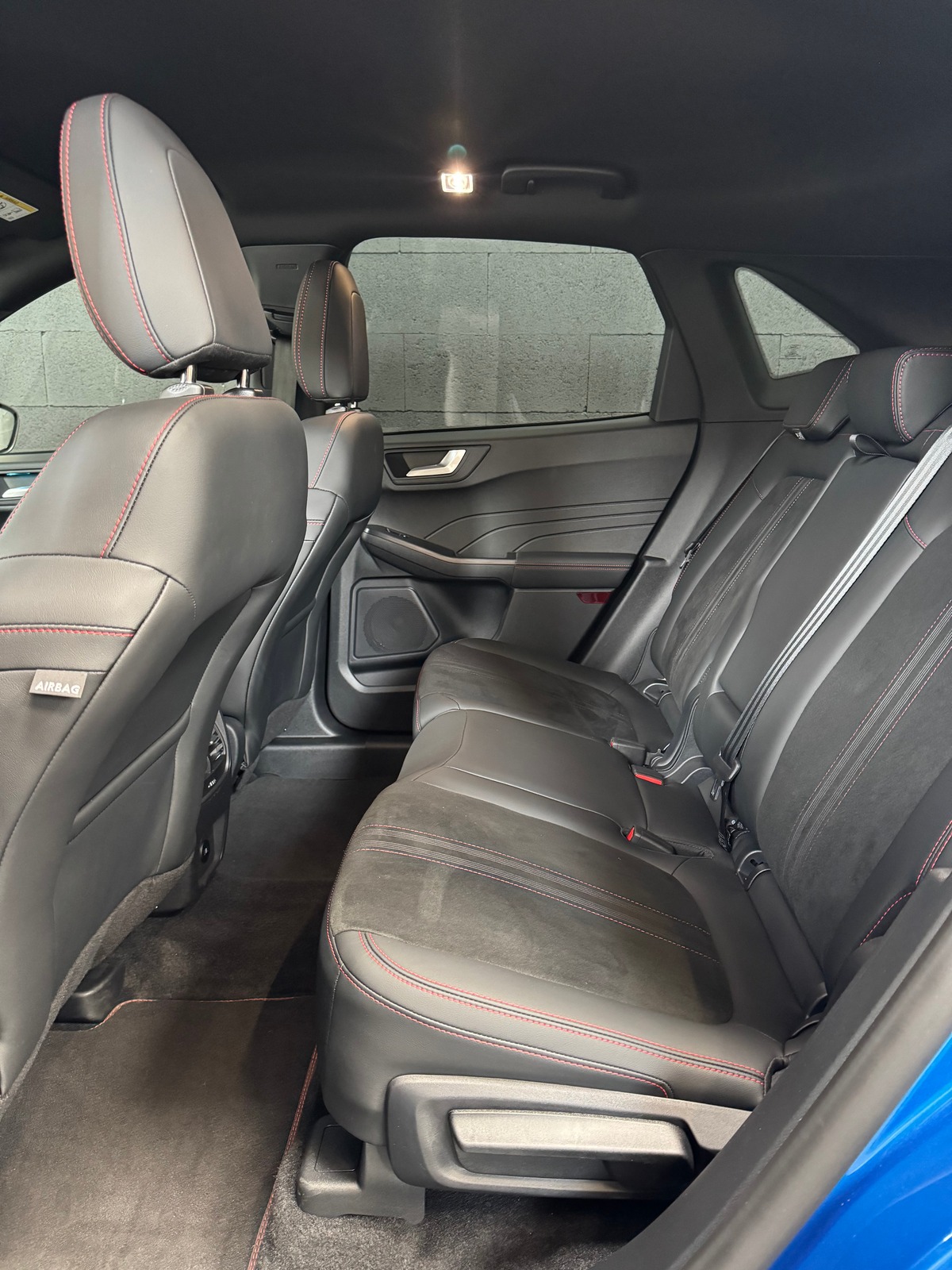 Ford Kuga 2.5 PHEV 243 CH ST-LINE X BLACK PACKAGE