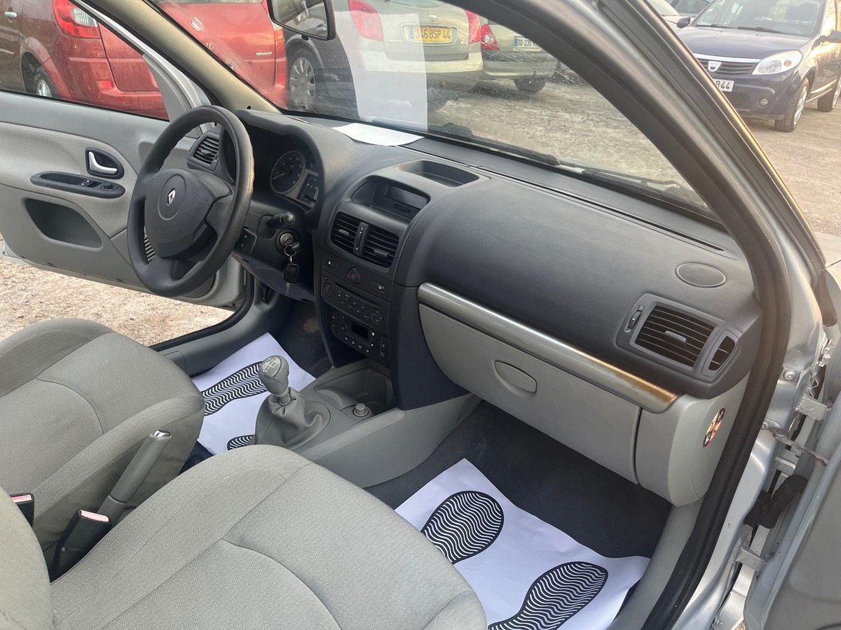 RENAULT Clio 1.4I 16V