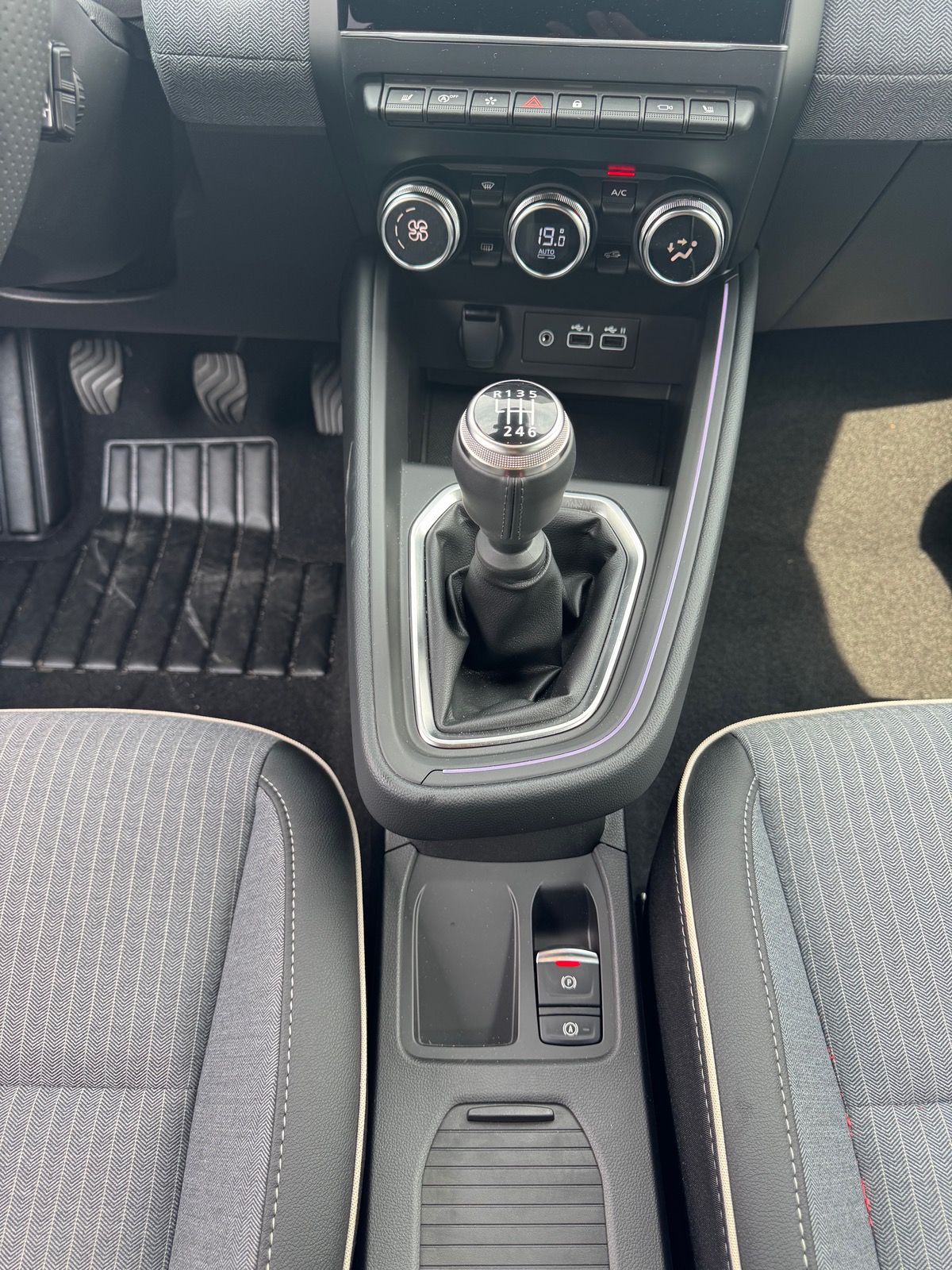 RENAULT Clio V HORS TAXE