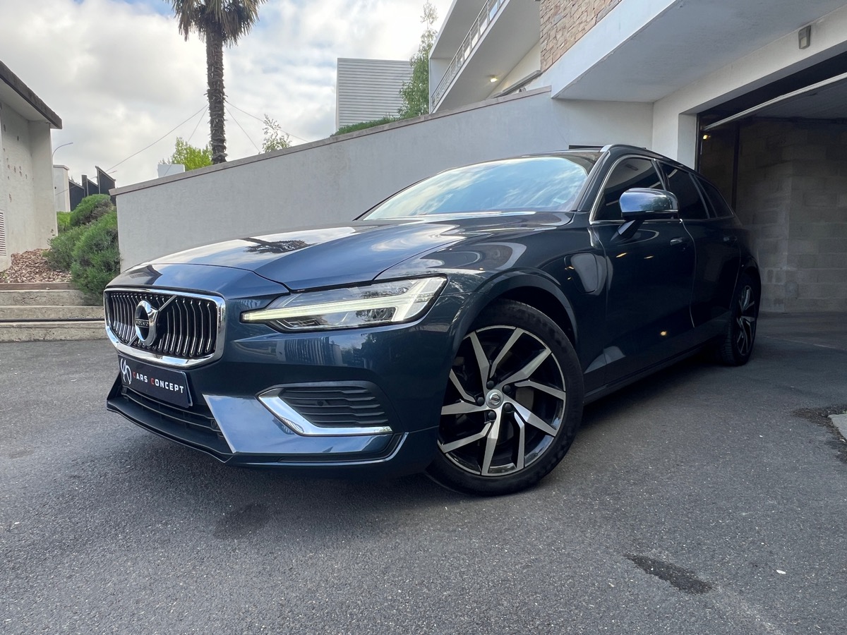 Volvo V60 II Inscription T8 2.0 Ti 16V 392 Plug in Hybrid AWD Geartronic8 303 cv