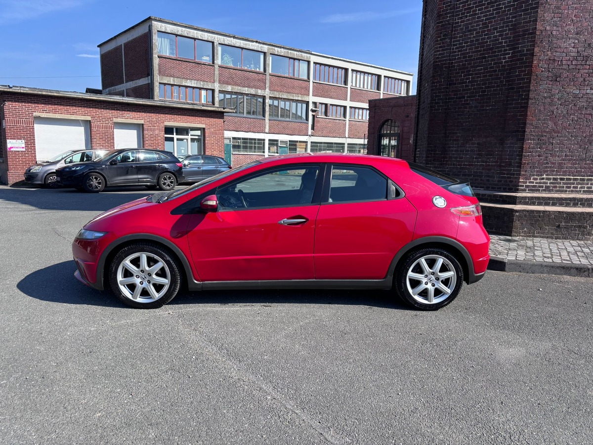 Honda Civic 2.2 CTDI 140 Elegance - Révisée - Garantie