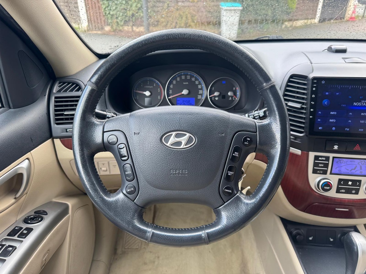 Hyundai Santa Fe 2.2 CRDi 150-Boite Auto-Attelage-Pack Confort-Garantie