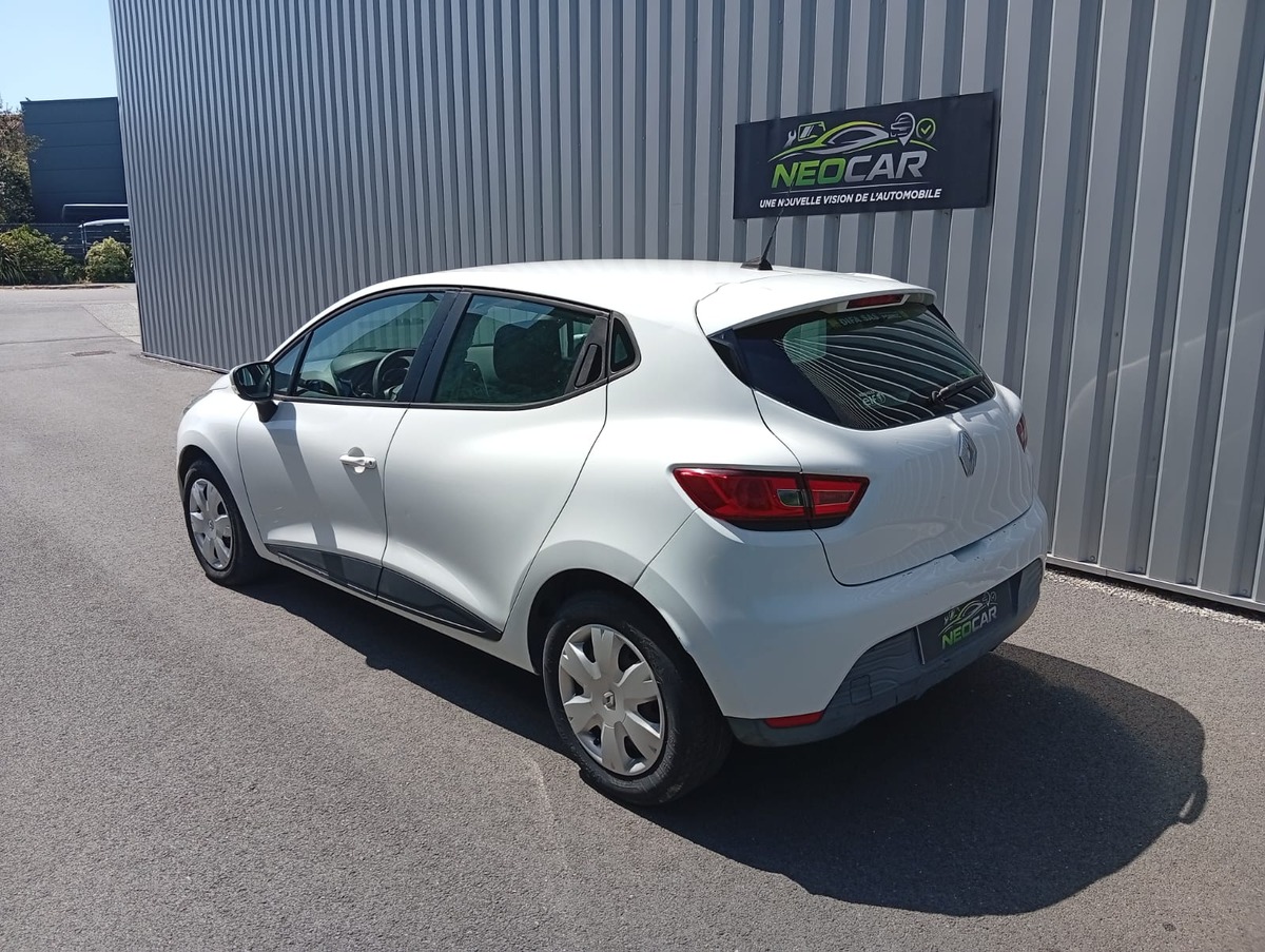 RENAULT Clio Sté 1.5 dCi 75ch Air MédiaNav eco² 90g / DISTRIBUTION NEUVE / TVA RECUPERABLE