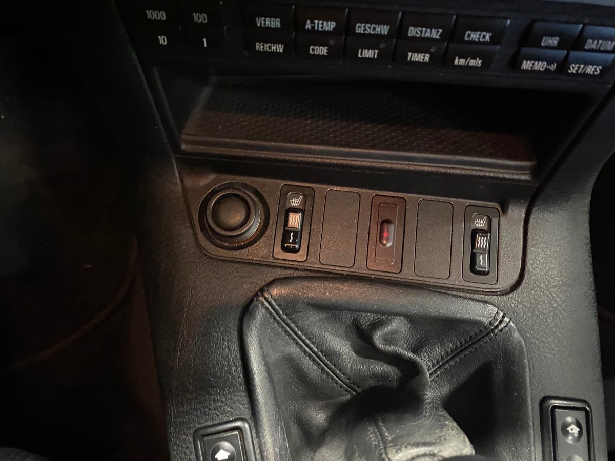 Bmw Série 3 E36 328i Berline Pack M individuel 193cv Toit Ouvrant