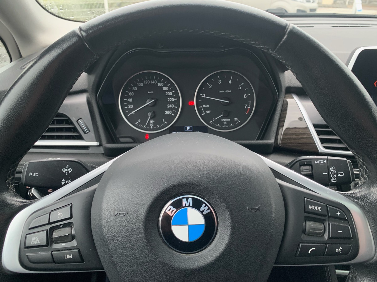 Bmw Série 2 ActiveTourer 136 ch | Luxury | Toit Panoramique | Démarrage sans clé | Hayon électrique