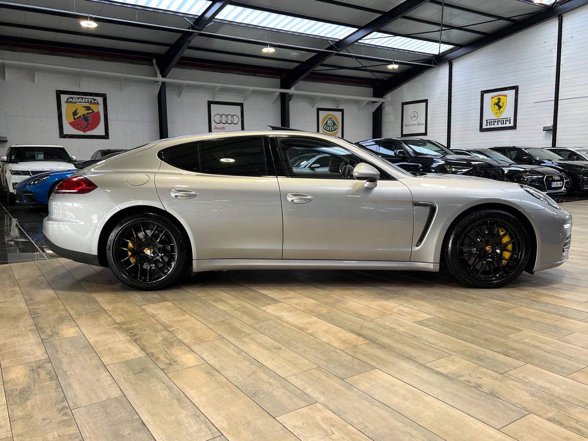 Porsche Panamera 3.0 V6 TURBO 420ch TO/ PDLS+ /CAMERA/ APPROVED r