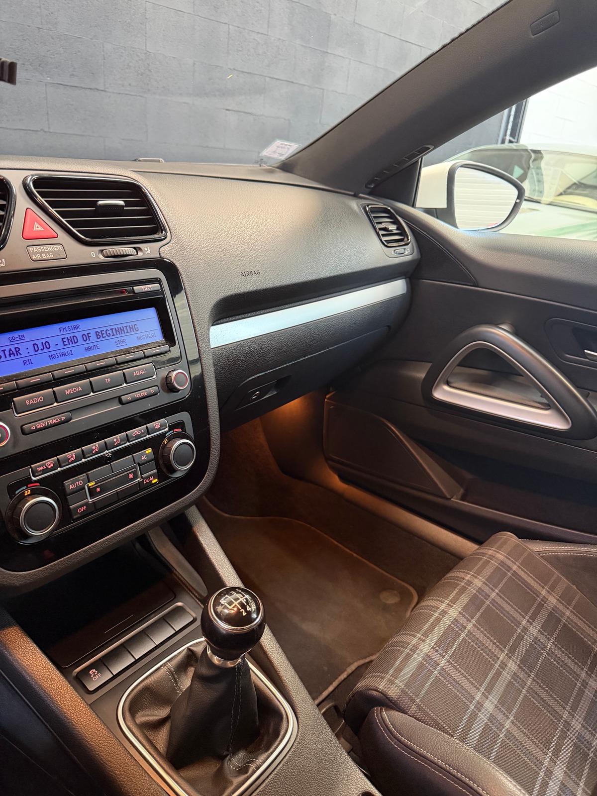 Volkswagen Scirocco SPORT EDITION 2.0 TDI 140CH SUIVI COMPLET VOLKSWAGEN