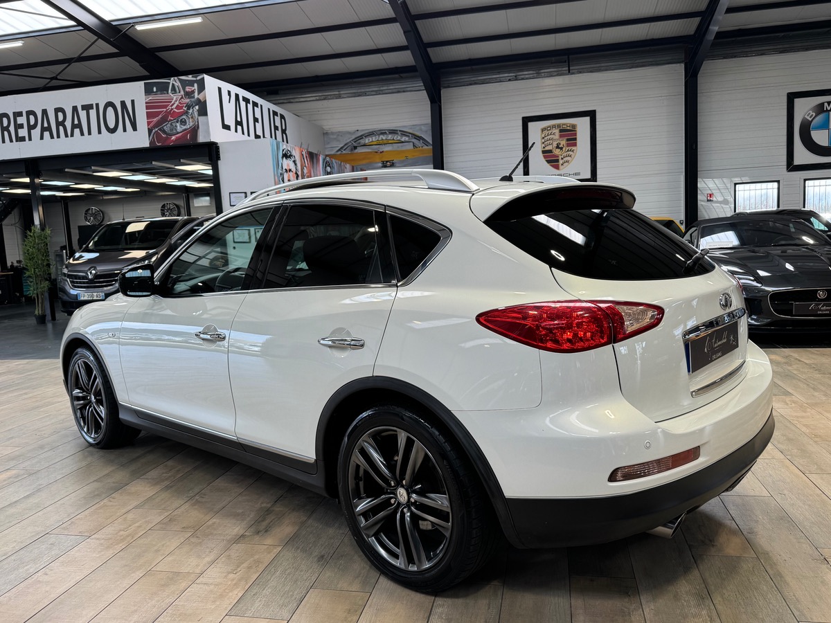 Infiniti EX30D GT PREMIUM V6 AWD AUTO-S7 238CV TO/ATTELAGE/CAM 360°/BOSE ENTRETIEN COMPLET A 