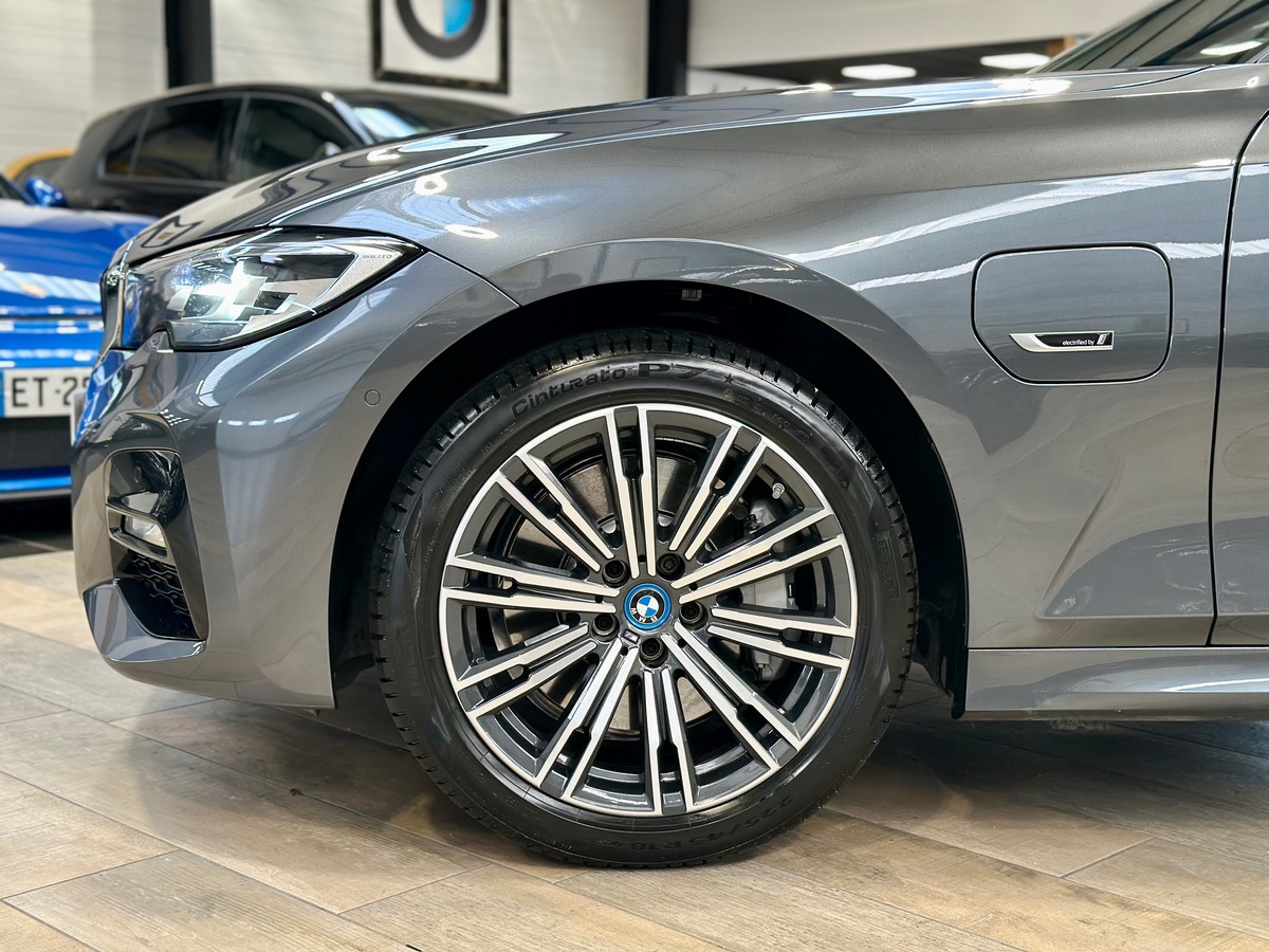 Bmw Série 3 Touring (G21) 2.0 330E 292 M Sport BVA8 TO / CAM / TVA i