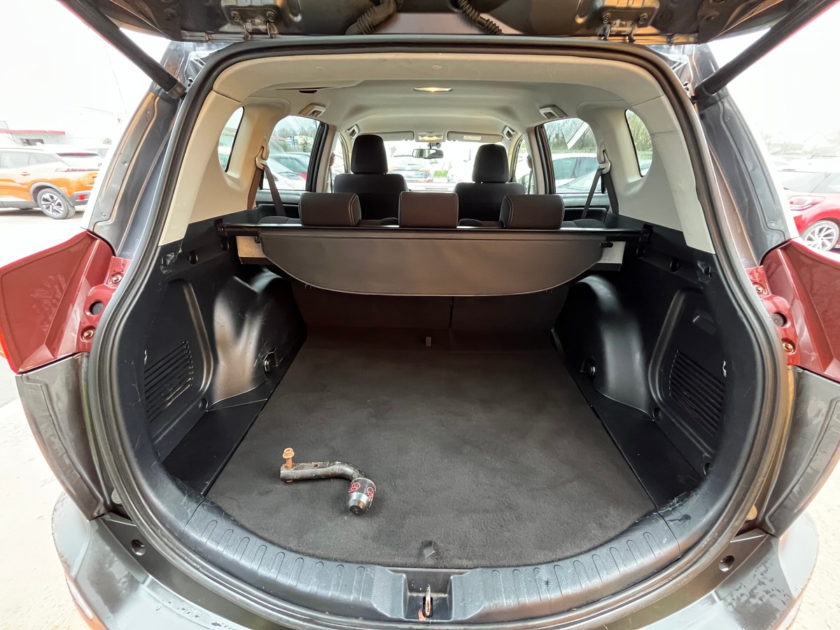 Toyota RAV4 2.2 D-4D 4WD 150 ch LIFE EDITION