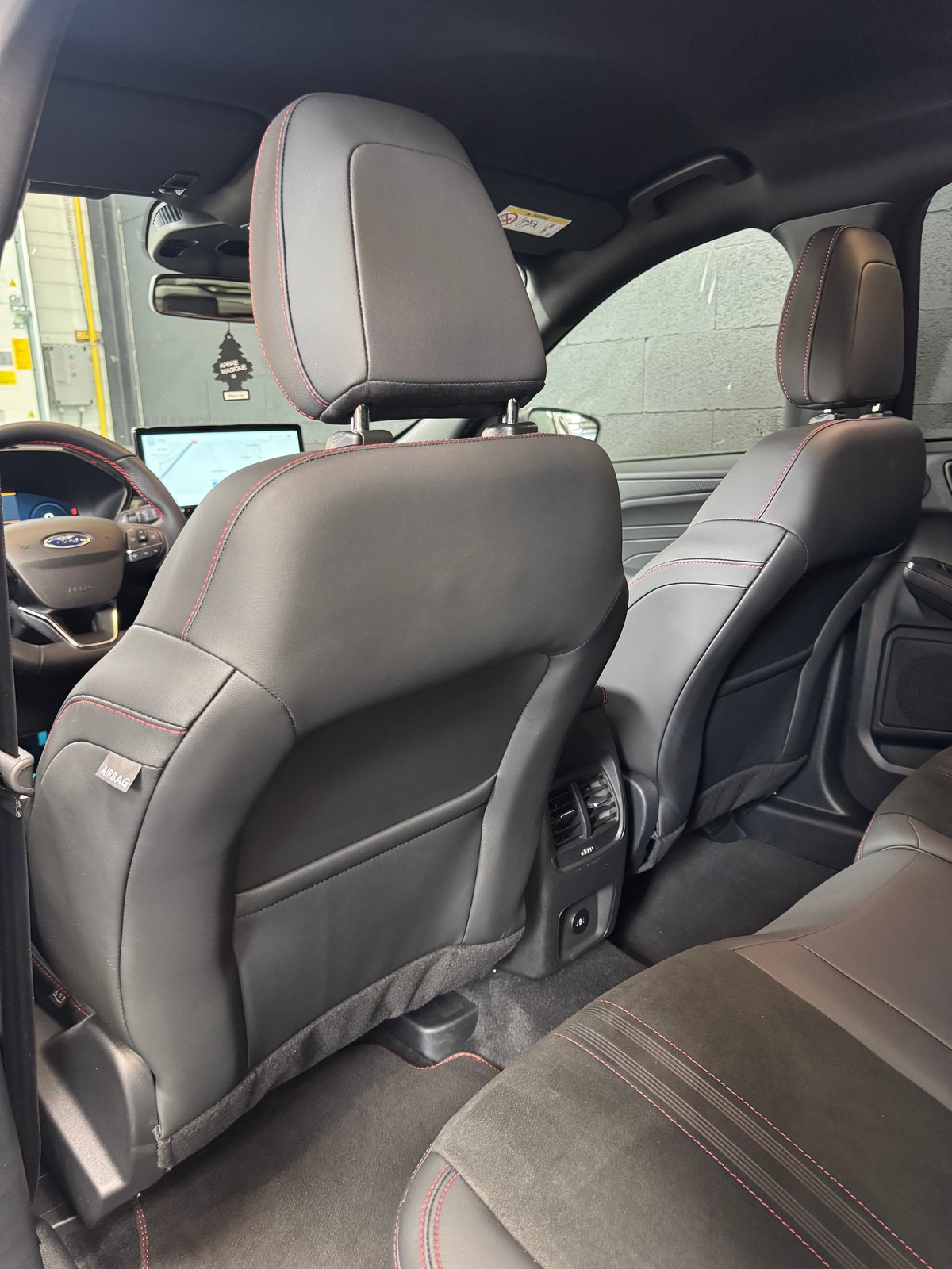 Ford Kuga 2.5 PHEV 243 CH ST-LINE X BLACK PACKAGE