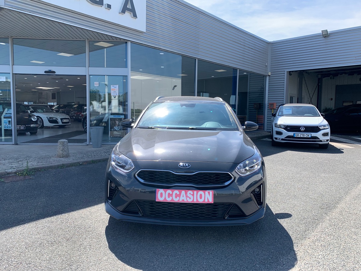 Kia Ceed 160 ch | SW GT LINE | Boîte automatique | GPS | Caméra de recul | Système d'accès sans clé