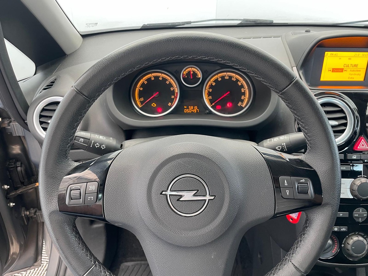 Opel Corsa 1.4  100  Color edition
