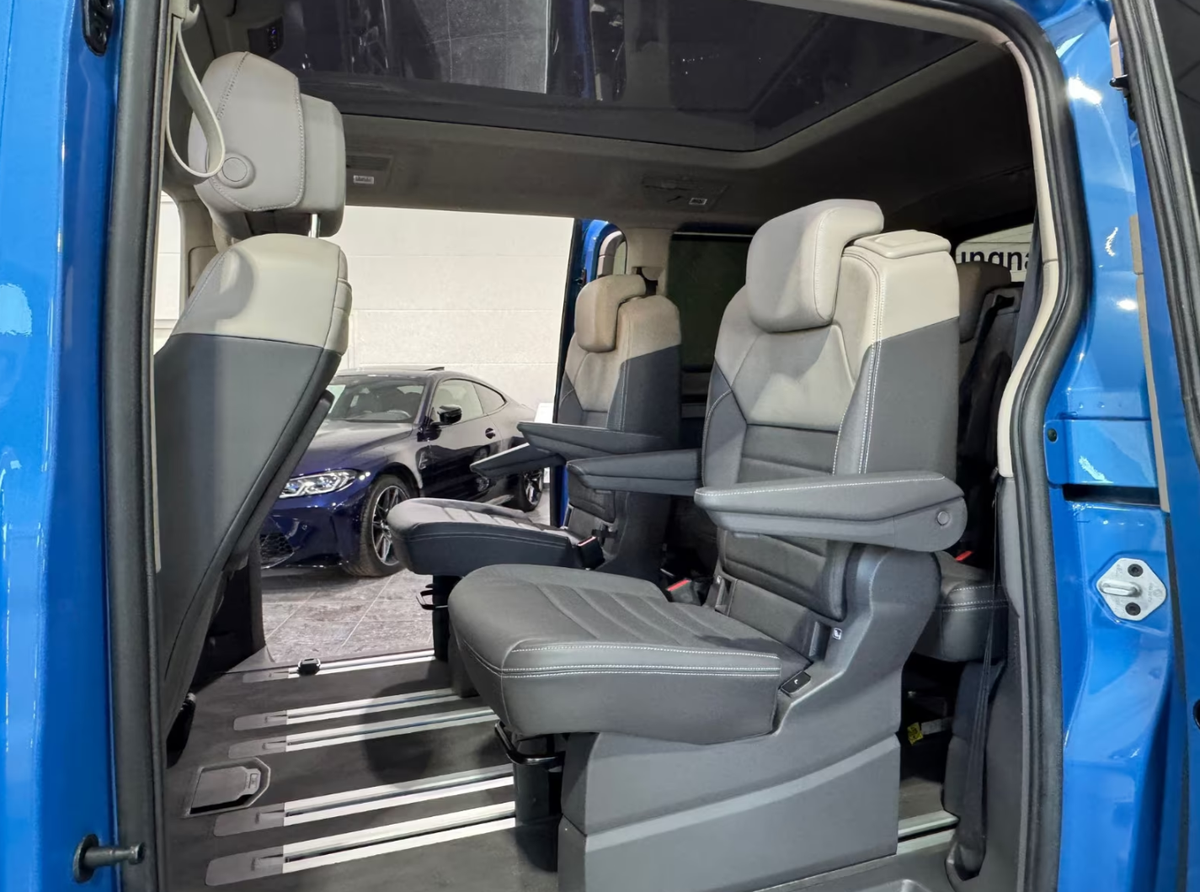 Volkswagen Multivan VII (T7) 1.4 eHybrid 218ch Style DSG6/Cuir/Harman-Kardon/7 places/CG OFFERTE