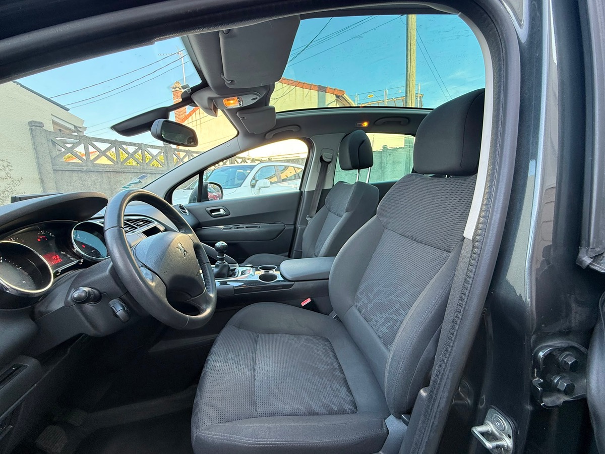 Peugeot 3008 1.6 HDI 115 CV allure garantie 6 mois