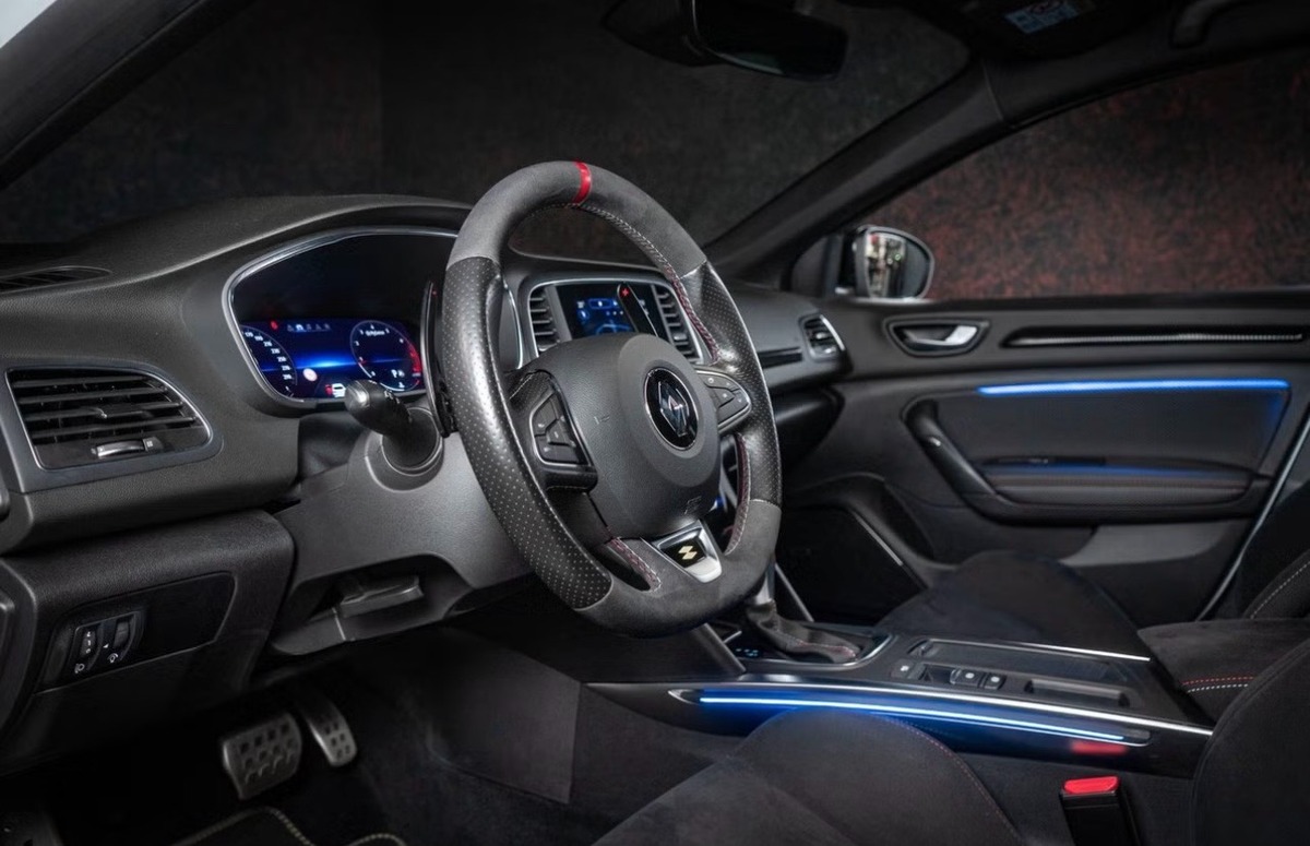 RENAULT Megane IV RS TROPHY RECARO