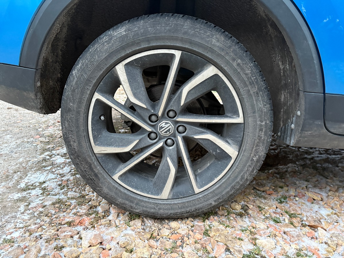 MG ZS 1.5 VTI 106 CH 2WD LUXURY