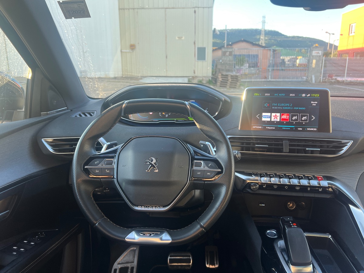 Peugeot 3008 HYbrid4 300cv GT EAT8, SUIVI COMPLET PEUGEOT, TOIT OUVRANT, SIEGES CHAUFFANTS/ MASSANTS